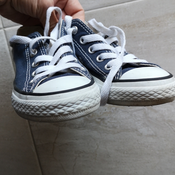 Converse boys shoes size US 10.5/ EUR 27 - Picture 7 of 14